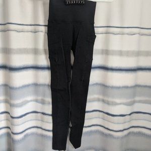 Fabletics SculptKnit Pocket Leggings